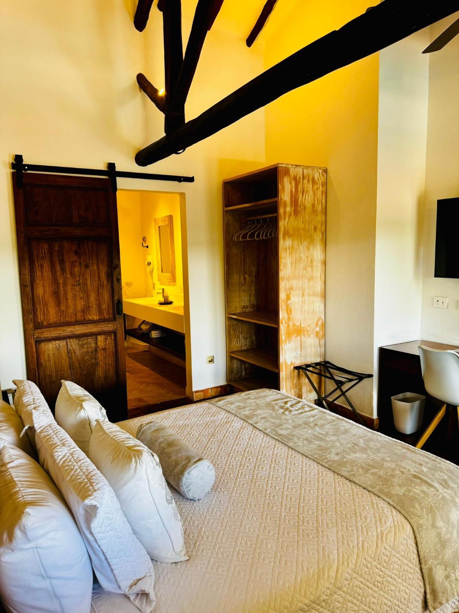 Отель Santa Sofia Casa Boutique Баричара Экстерьер фото