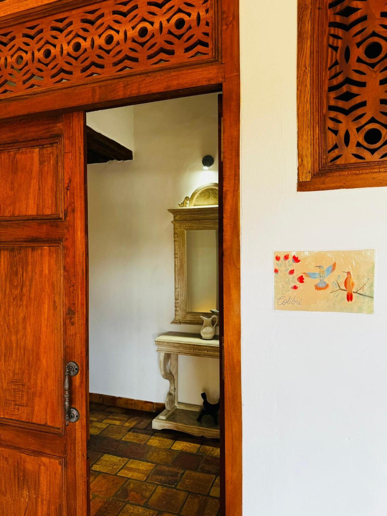 Отель Santa Sofia Casa Boutique Баричара Экстерьер фото